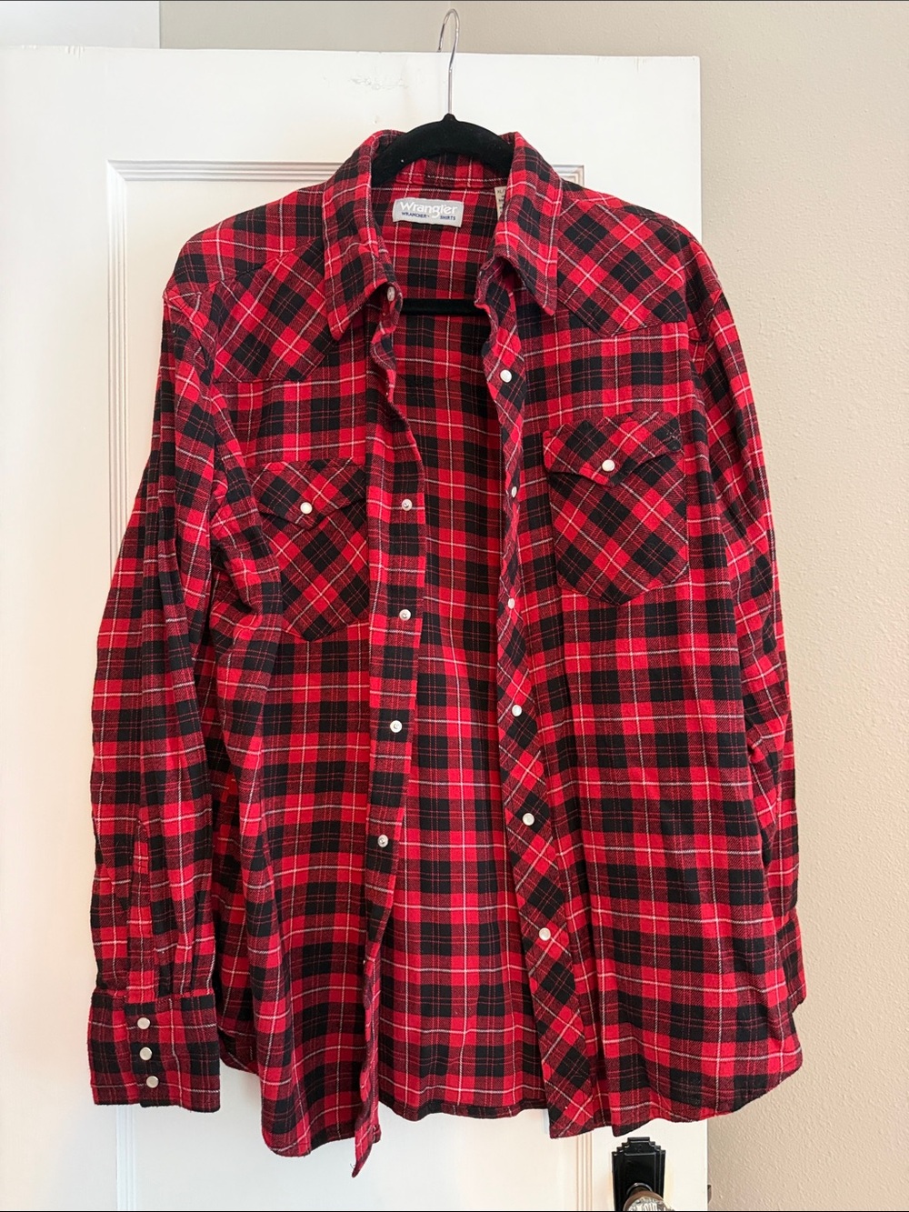 Wrangler Red and Black Plaid Button-Down Shirt